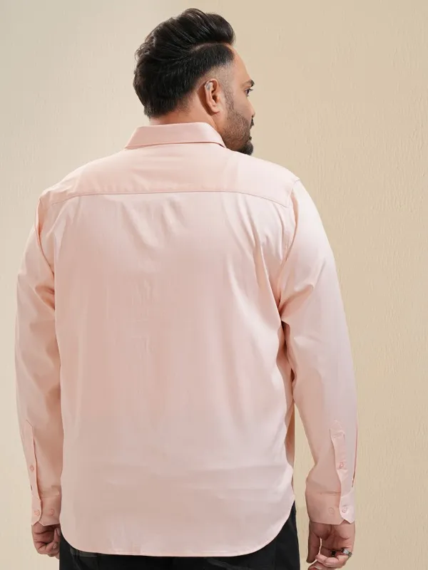 Xtra Ordinary By Highlander Men Peach Solid Regular Fit Casual Shirt