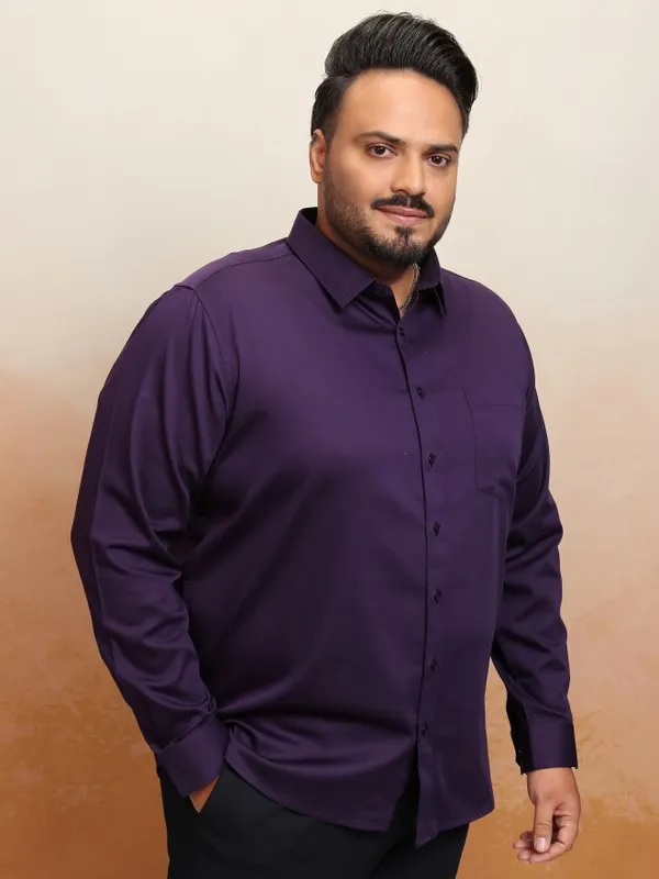 Xtra Ordinary By Highlander Men Purple Solid Regular Fit Casual Shirt