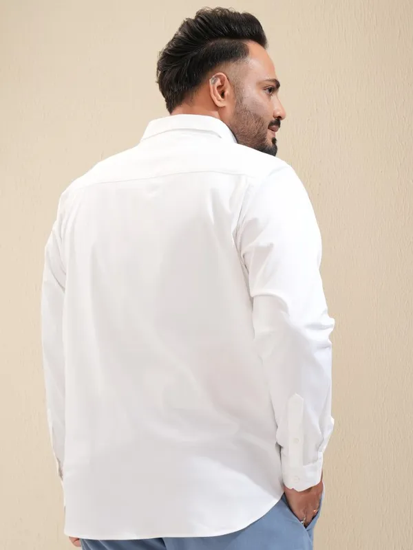 Xtra Ordinary By Highlander Men White Solid Regular Fit Casual Shirt