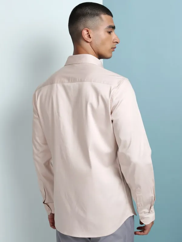 Men Slim Fit Casual Shirt