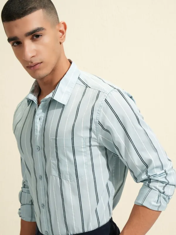 Highlander Men Blue Striped Slim Fit Casual Shirt