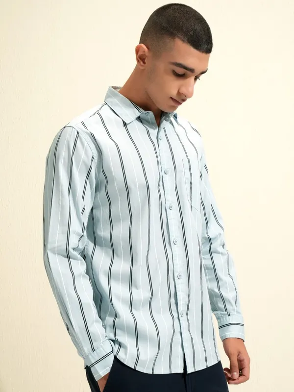 Highlander Men Blue Striped Slim Fit Casual Shirt