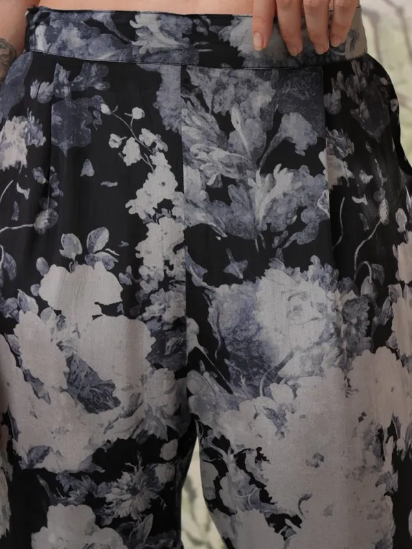 Vishudh Women Black Top With Trouser