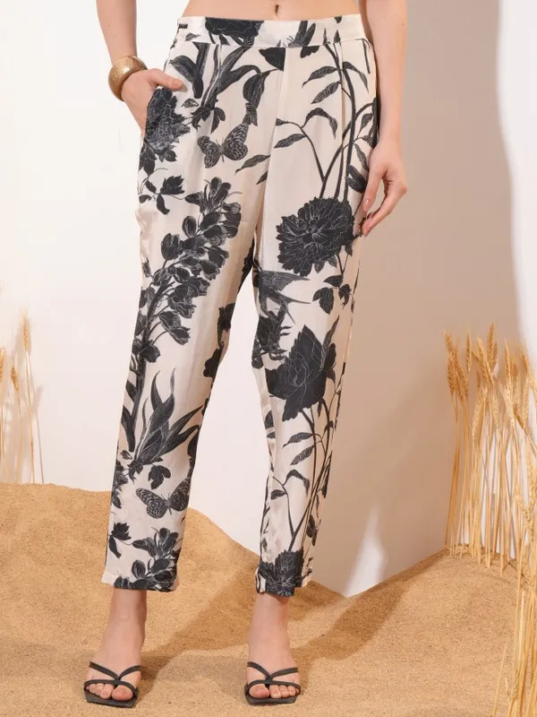 Vishudh Women Cream Top With Trousers Co-Ords
