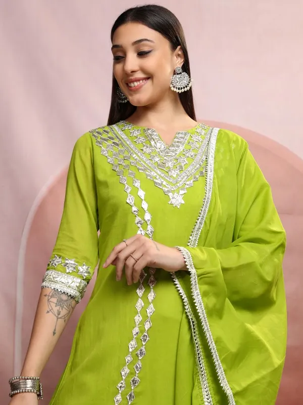 Vishudh Women Green Embroidered Kurta With Trouser And Dupatta
