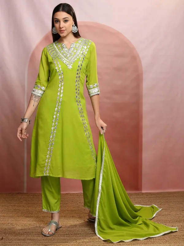 Vishudh Women Green Embroidered Kurta With Trouser And Dupatta