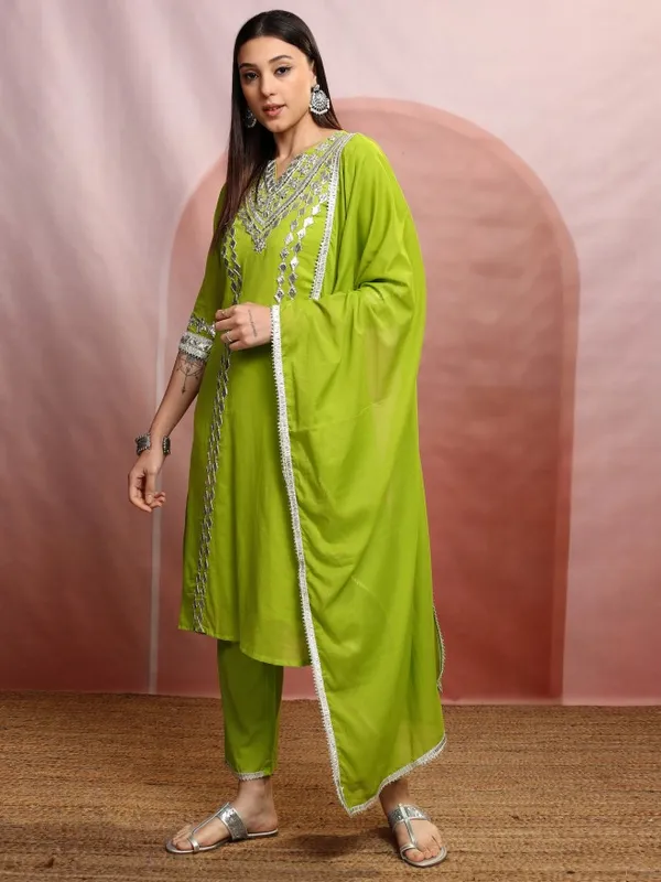 Vishudh Women Green Embroidered Kurta With Trouser And Dupatta