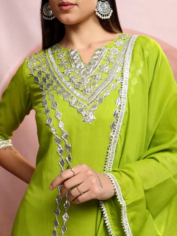 Vishudh Women Green Embroidered Kurta With Trouser And Dupatta