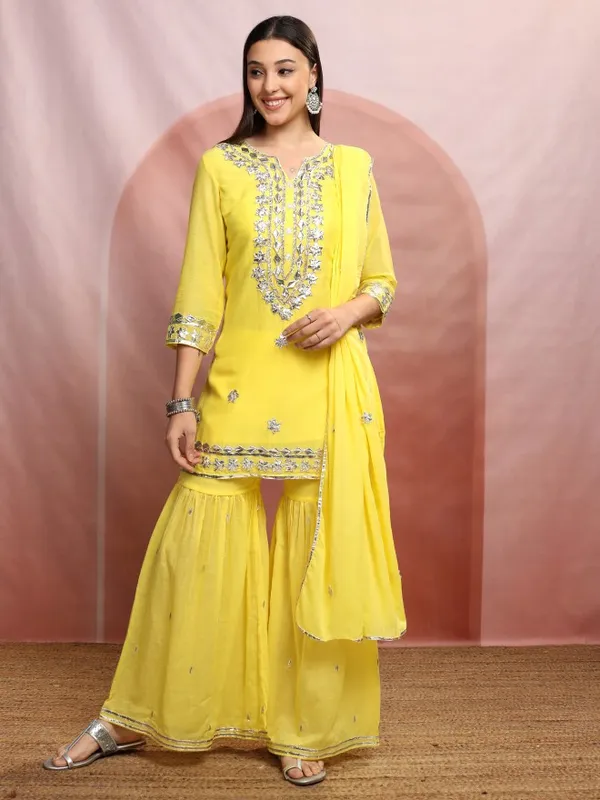 Women Kurta With Sharara & Dupatta
