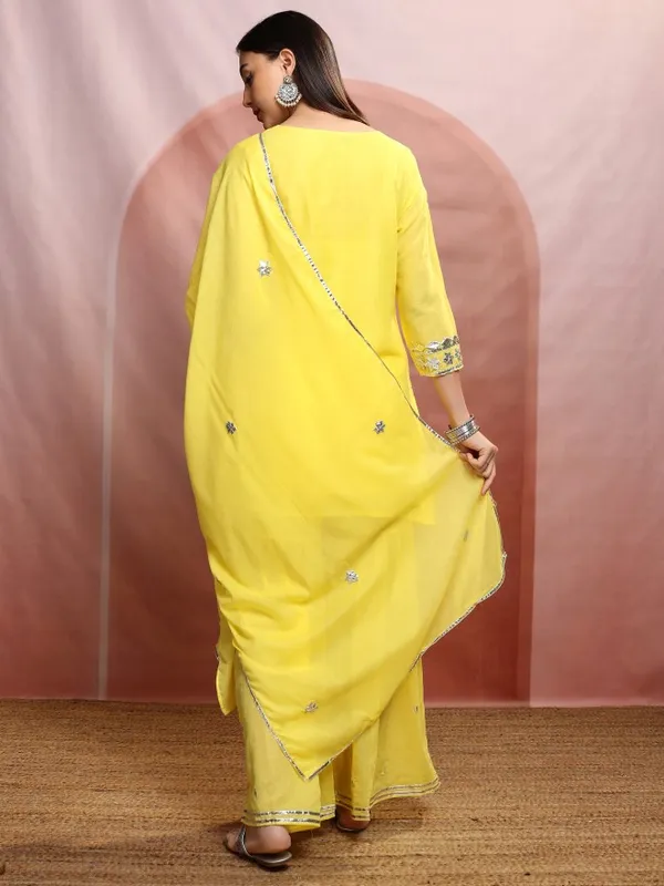 Women Kurta With Sharara & Dupatta