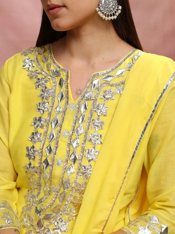 Women Kurta With Sharara & Dupatta
