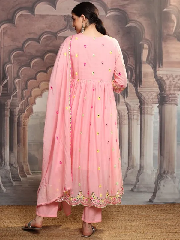 Women Kurta With Trousers & Dupatta