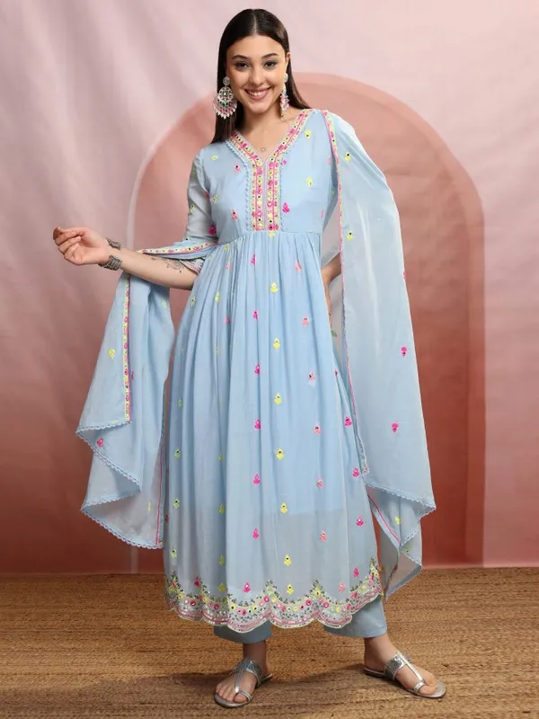 Women Kurta With Trousers & Dupatta