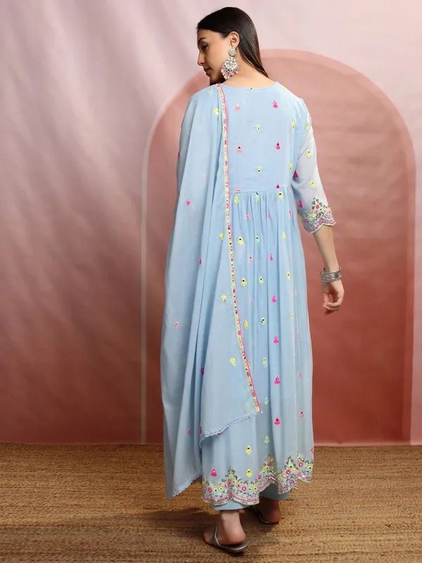 Women Kurta With Trousers & Dupatta