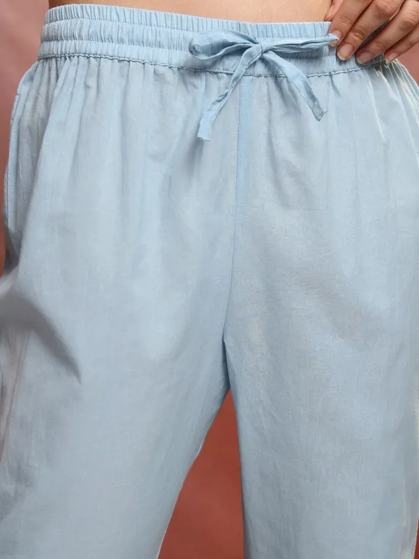 Women Kurta With Trousers & Dupatta