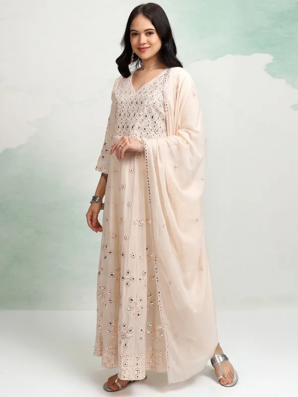 Vishudh Women Cream Embroidered Kurta With Trousers And Dupatta