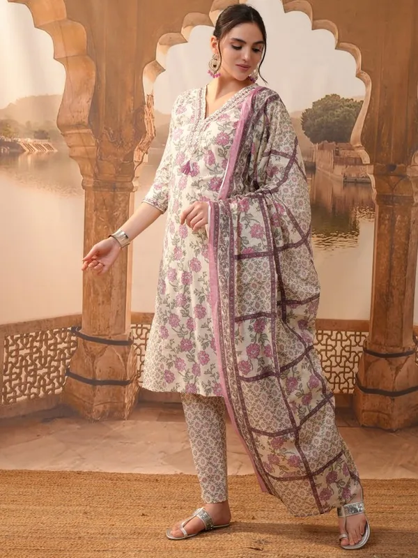 Women Kurta With Trouser And Dupatta