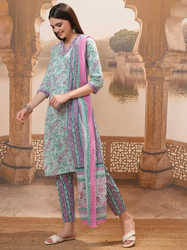 Vishudh Women Green Printed Kurta With Trousers & Dupatta