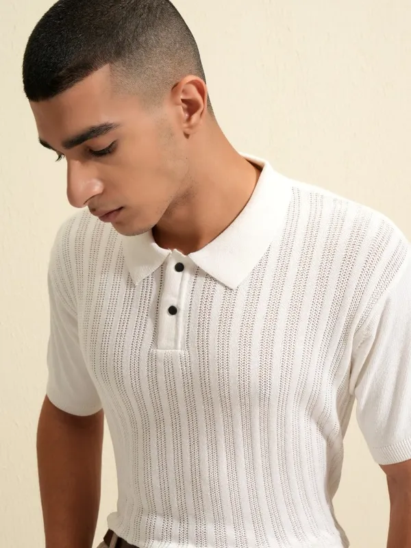 Highlander Men White Solid Polo Collar T-Shirt