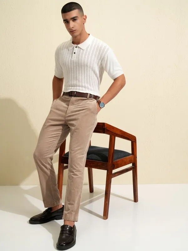 Highlander Men White Solid Polo Collar T-Shirt