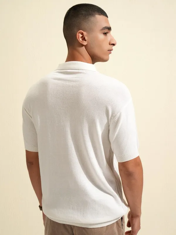 Highlander Men White Solid Polo Collar T-Shirt
