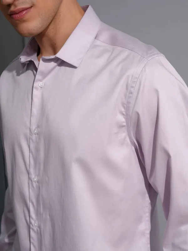 Locomotive Men Mauve Solid Slim Fit Casual Shirt