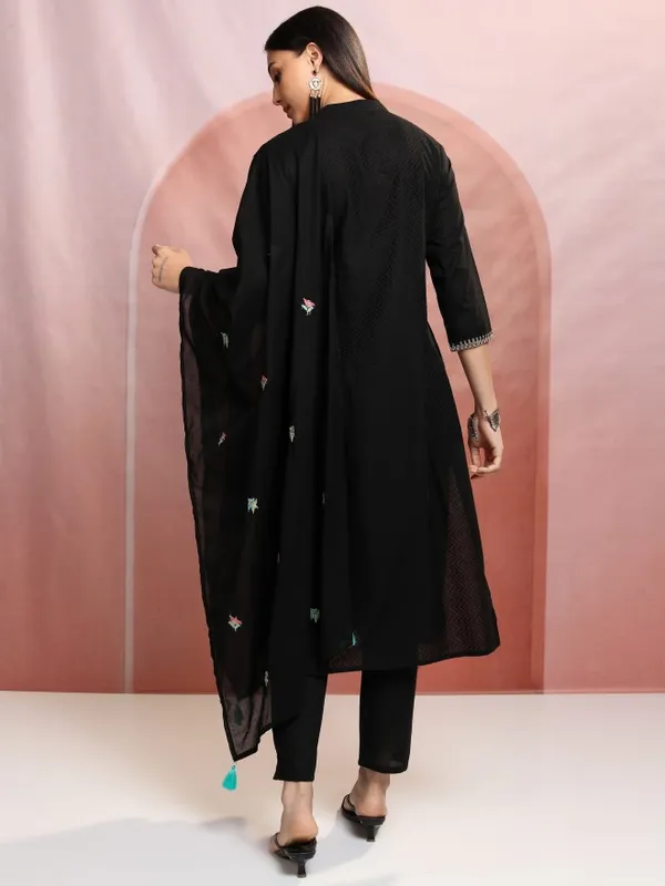 Vishudh Women Black Embroidered Kurta With Trouser And Dupatta