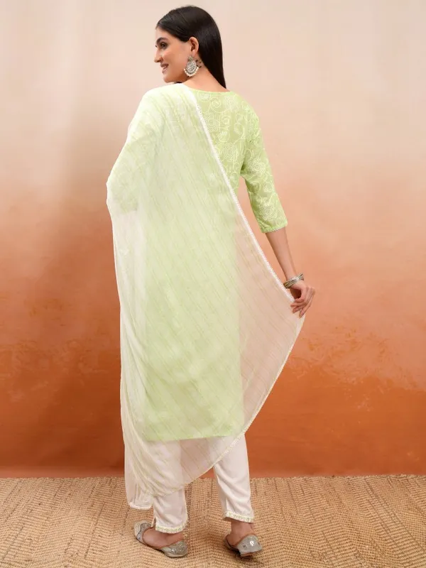 Vishudh Women Green Printed Kurta With Trousers And Dupatta
