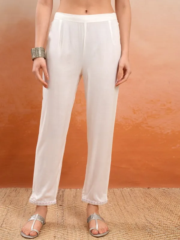 Vishudh Women Lavender Embroidered Kurta With Trouser And Dupatta