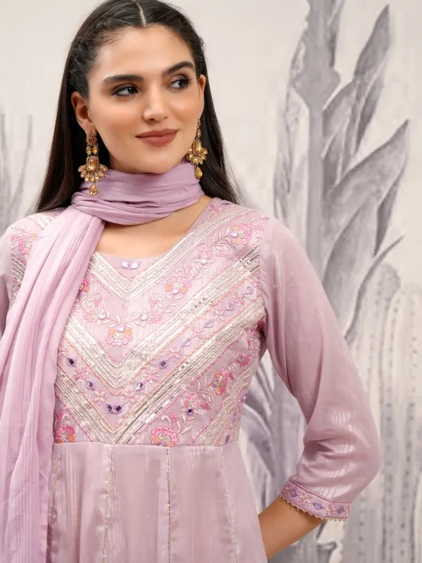 Vishudh Women Mauve Embroidered Kurta With Trouser And Dupatta