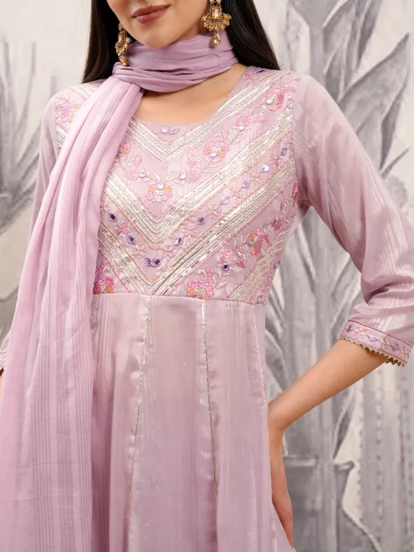 Vishudh Women Mauve Embroidered Kurta With Trouser And Dupatta