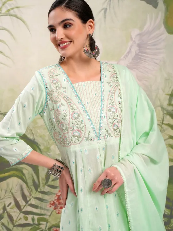 Vishudh Women Green Embroidered Kurta With Trousers And Dupatta