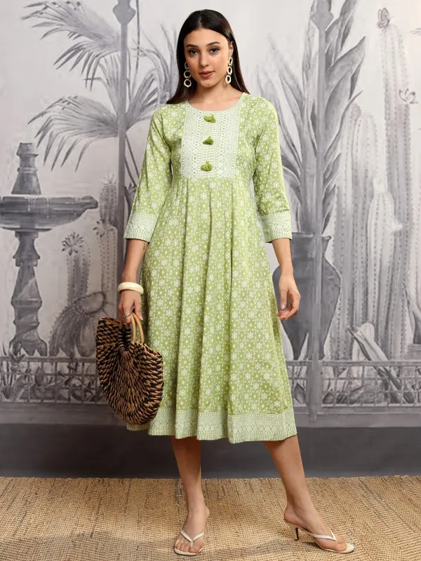 Vishudh Women Green Printed A-Line Dress
