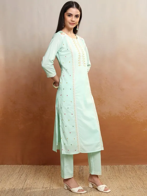 Vishudh Women Green Embroidered Kurta With Trousers And Dupatta