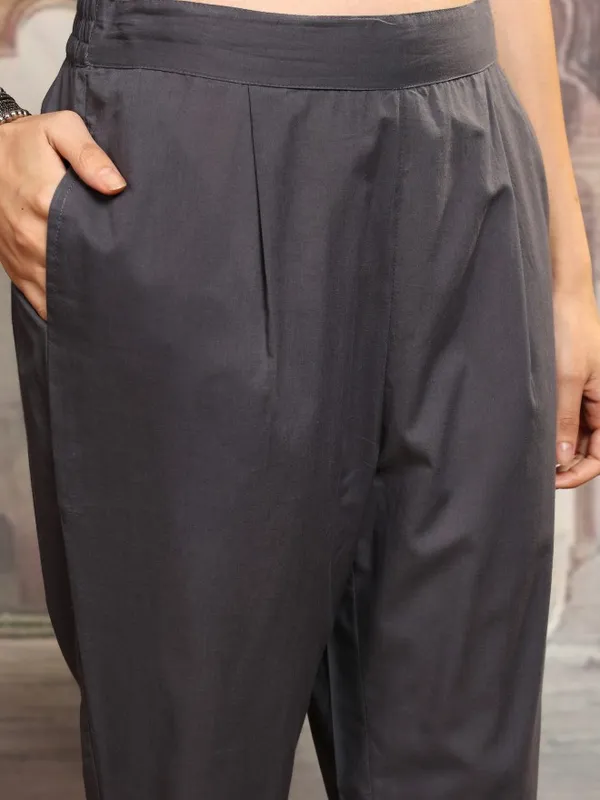 Vishudh Women Grey Printed Kurta With Trousers And Dupatta