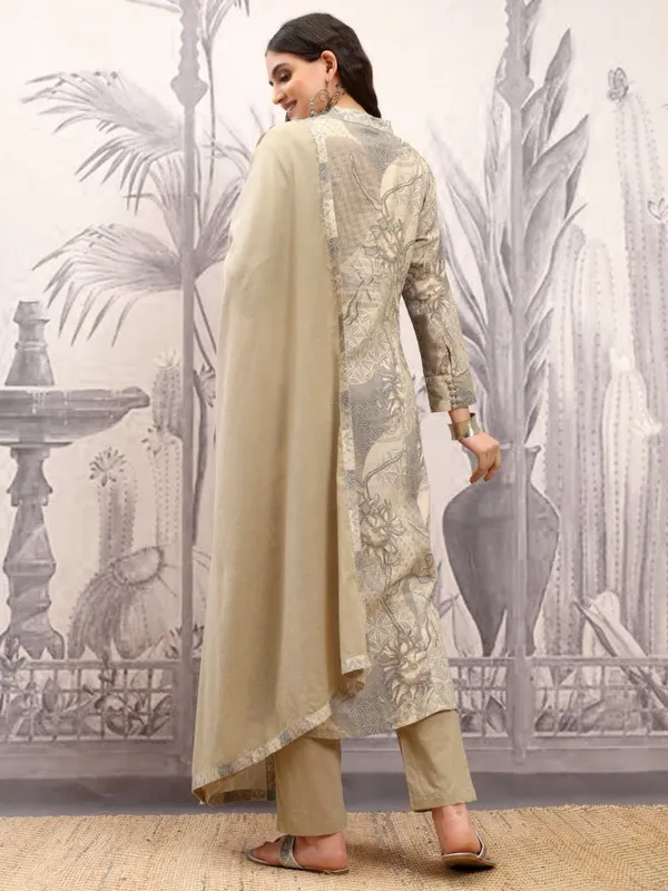 Women Kurta With Trousers & Dupatta