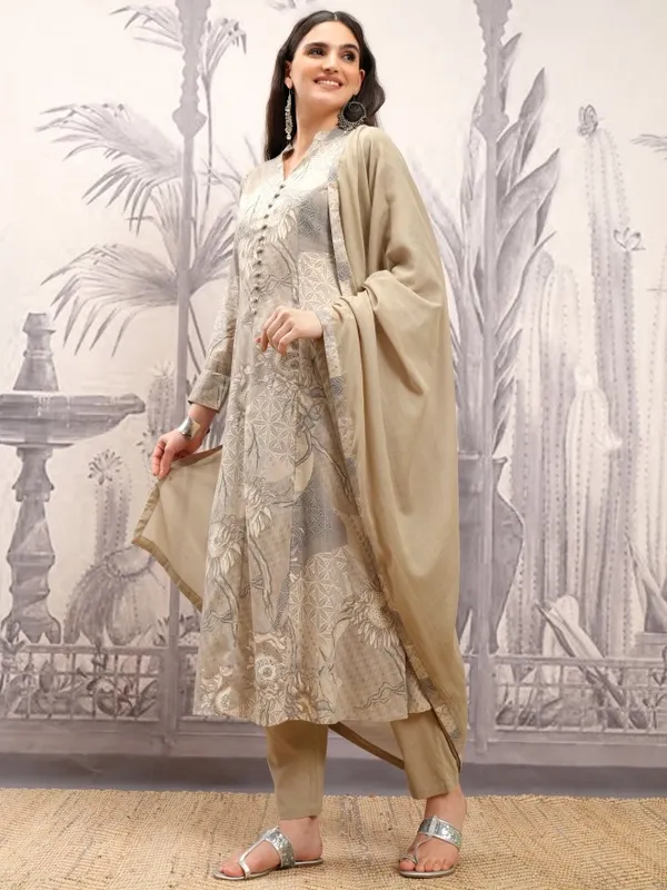 Women Kurta With Trousers & Dupatta