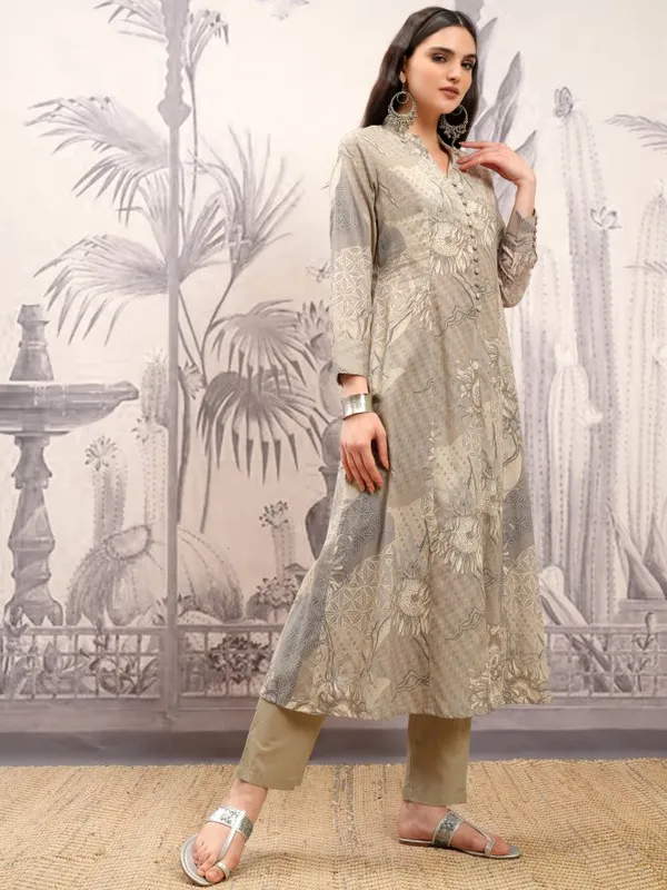 Women Kurta With Trousers & Dupatta