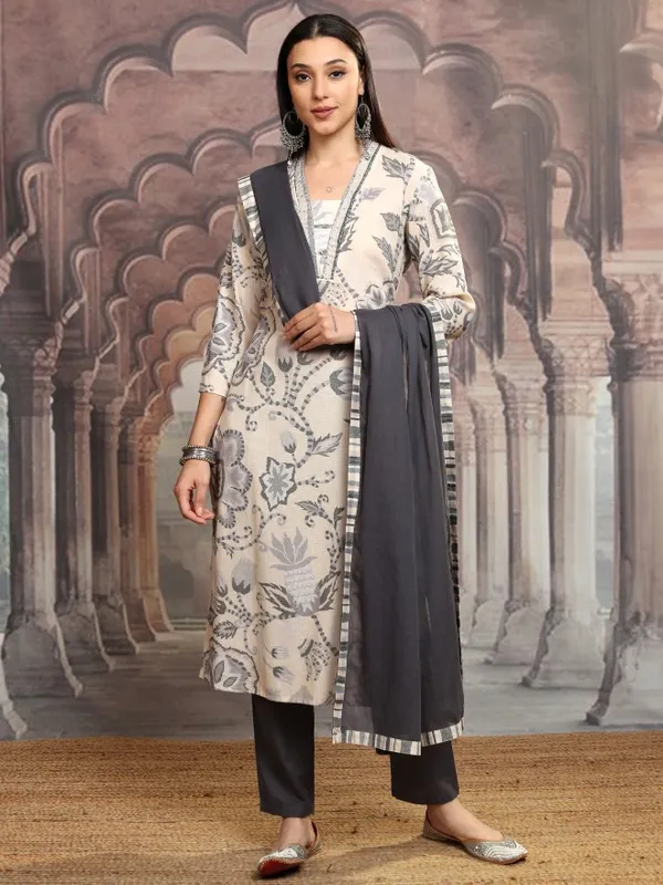 Vishudh Women Grey Printed Kurta With Trousers And Dupatta