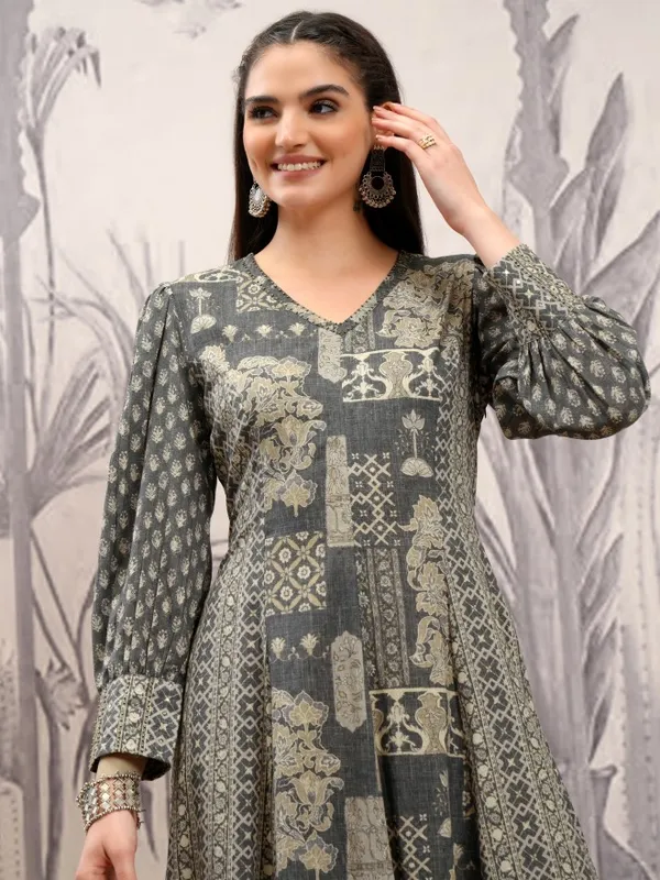 Vishudh Women Grey Printed A-Line Dress
