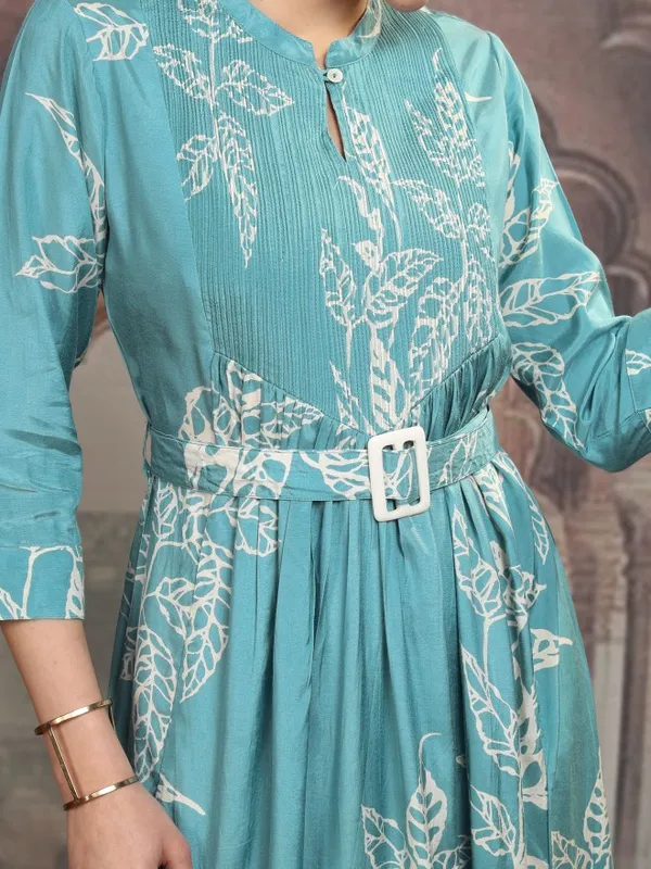 Vishudh Women Teal Printed Maxi Dress