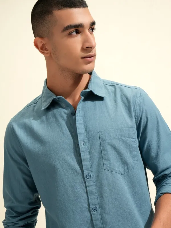 Ketch Men Blue Solid Slim Fit Casual Shirt