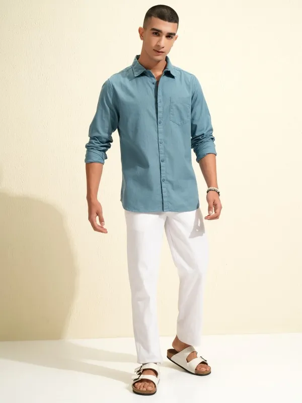 Ketch Men Blue Solid Slim Fit Casual Shirt
