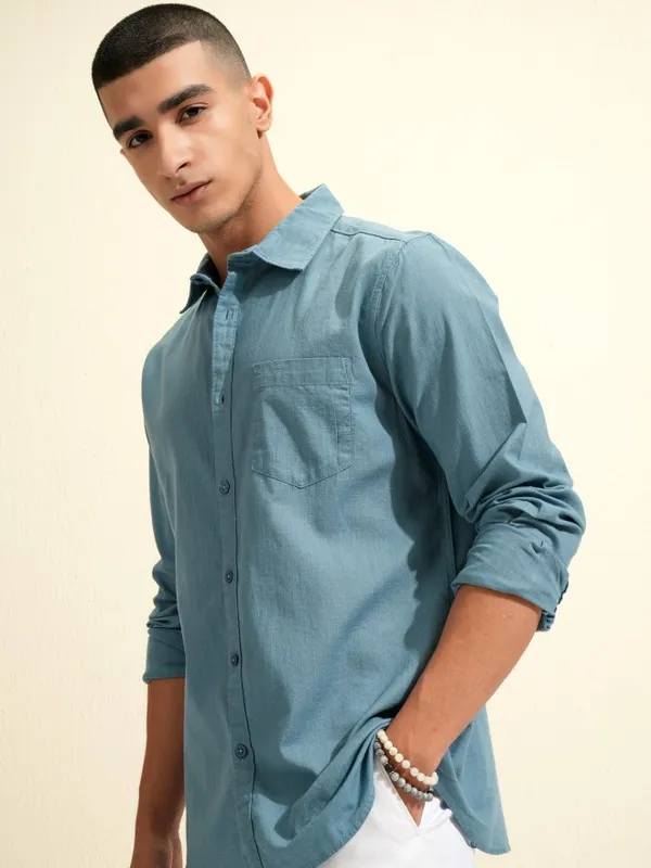 Ketch Men Blue Solid Slim Fit Casual Shirt