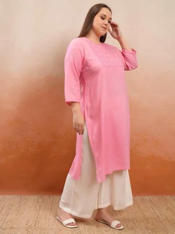 Vishudh Women Pink Embroidered Straight Kurta