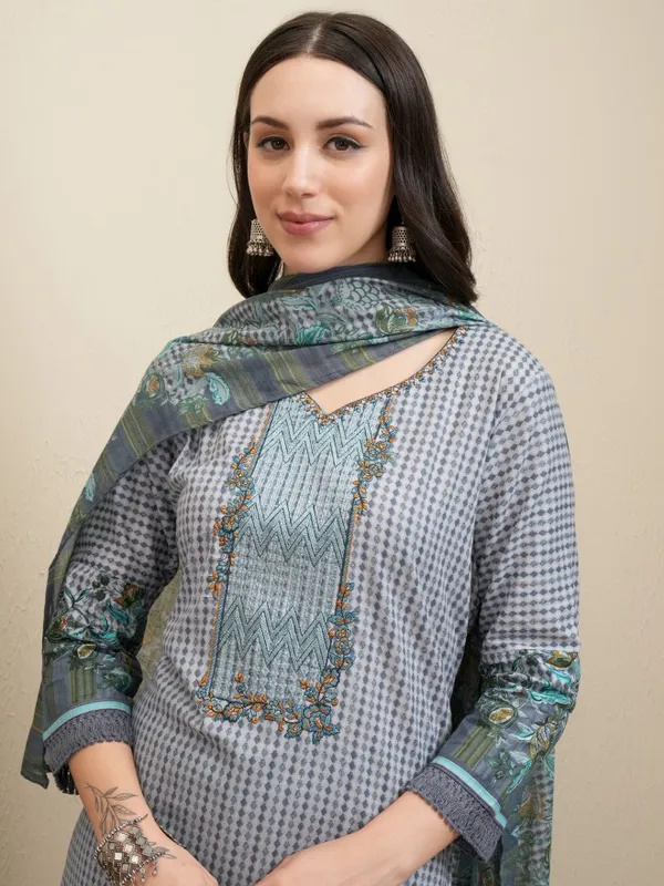 Vishudh Women Grey Printed Kurta With Trousers And Dupatta