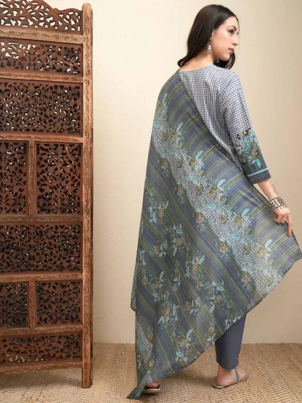 Vishudh Women Grey Printed Kurta With Trousers And Dupatta