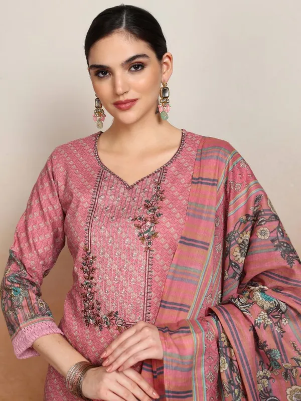 Women Kurta With Trousers & Dupatta