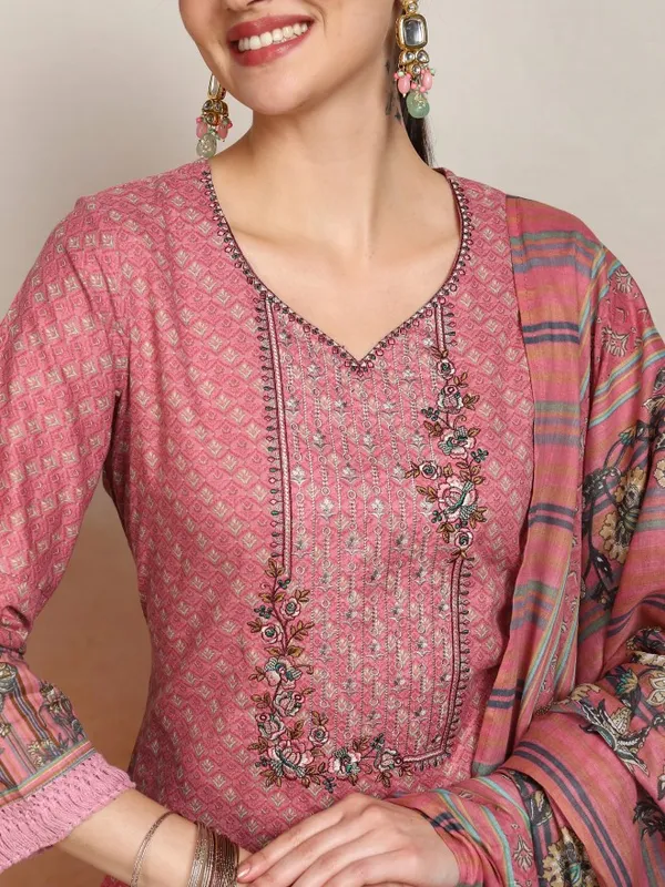 Women Kurta With Trousers & Dupatta