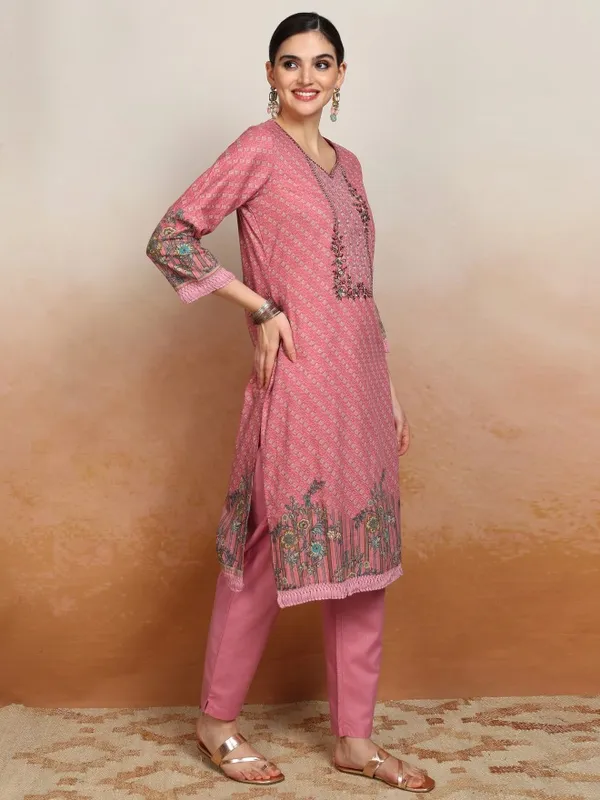 Women Kurta With Trousers & Dupatta